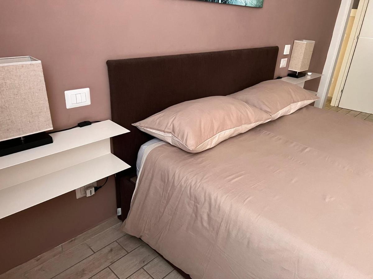 Roma Suite Trastevere Railway Station Bagian luar foto